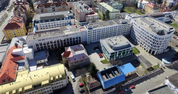 Klaudiánova nemocnice v Mladé Boleslavi postupně obnovuje svůj provoz